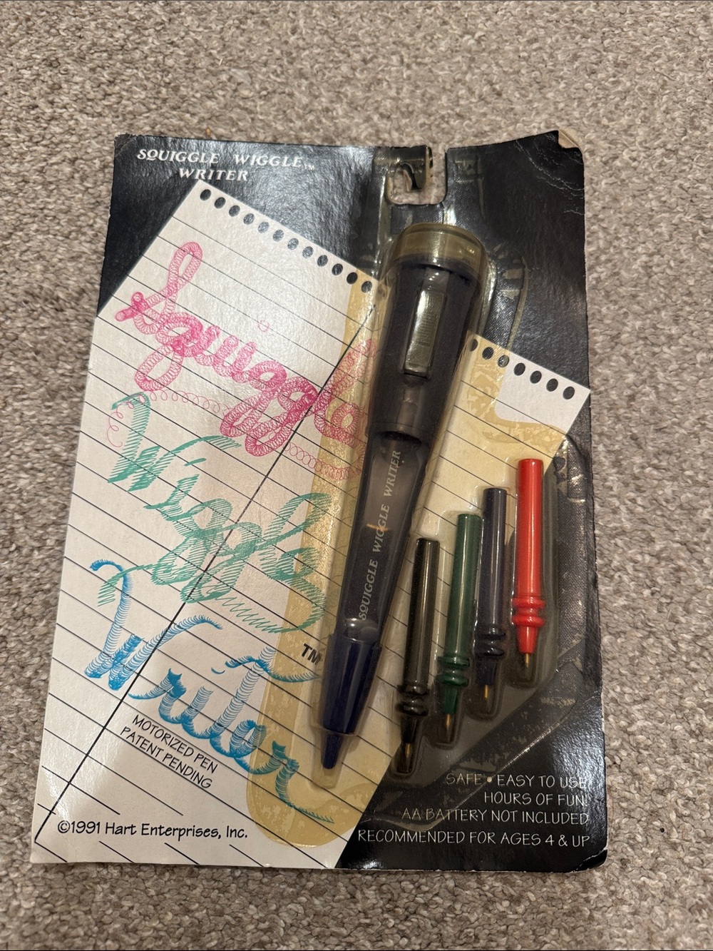 Squiggle Wiggle Writer Motorized Pen with Colored Tips - Black. Vintage 1991